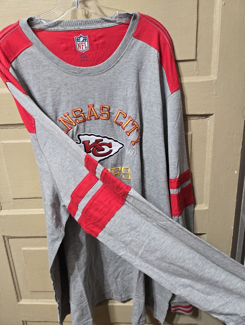 NFL Kansas City Chiefs Long Sleeve Tshirt EUC Size: 5XL - Picture 4 of 5